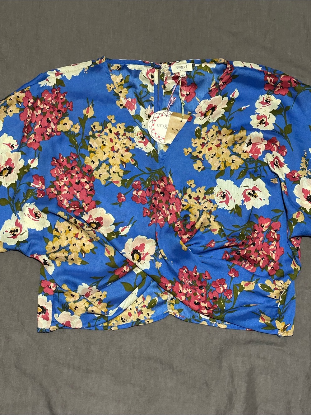 🆕 Umgee Blue Floral Twist-Front Blouse